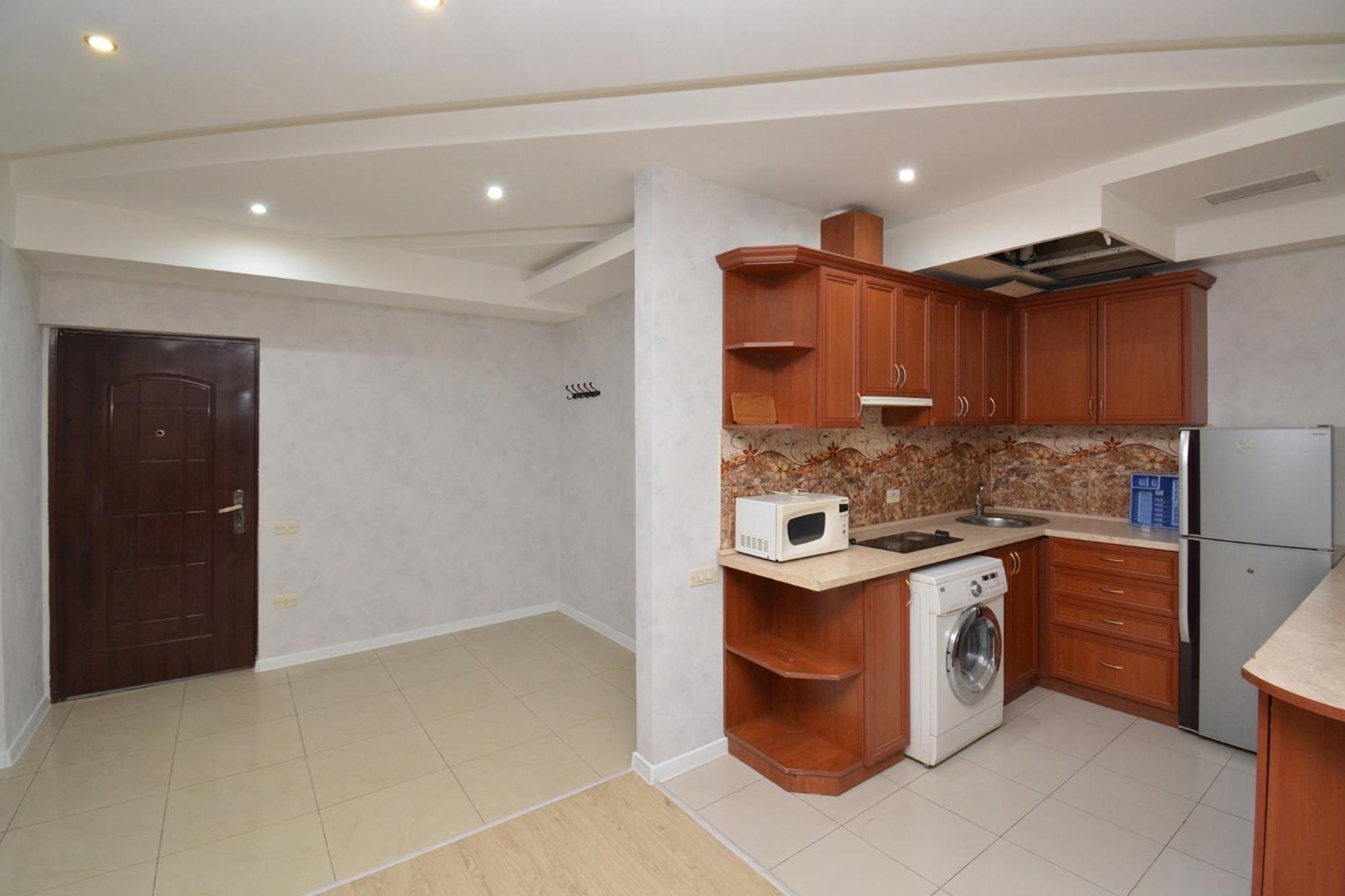Apartment In Abovyan Street, エレバン エクステリア 写真